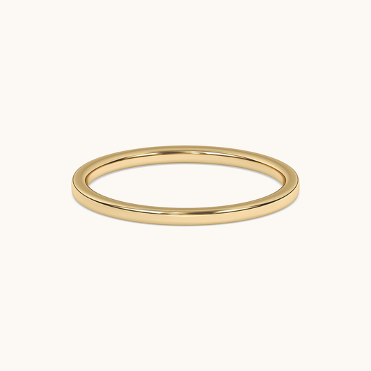 Slim 1.5mm Signature Band in 18k yellow gold, low front view