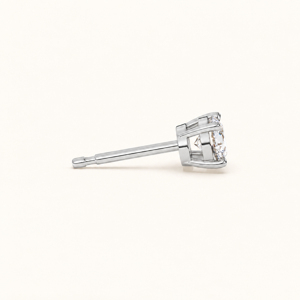 round brilliant studs 1p5 tcw white gold side