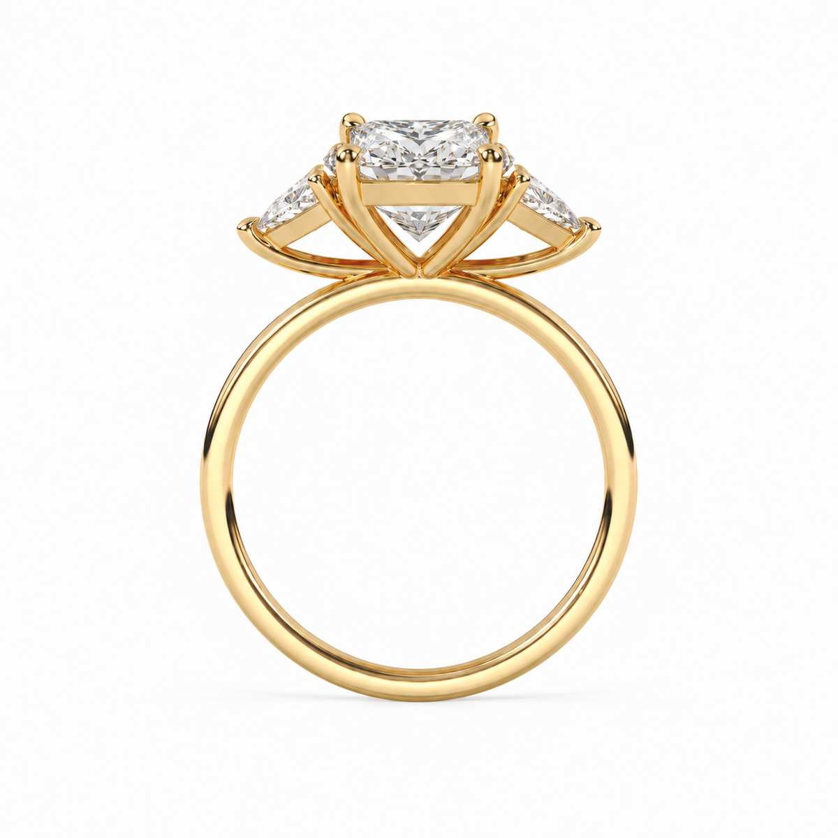 Princess diamond three-stone ring in yellow gold, direct gallery profile